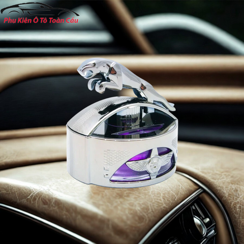 Nước hoa ô tô Far Goujon 80ml - Hương thơm sang trọng, thiết kế hình báo tinh tế cho không gian xe hơi thêm quyến rũ.